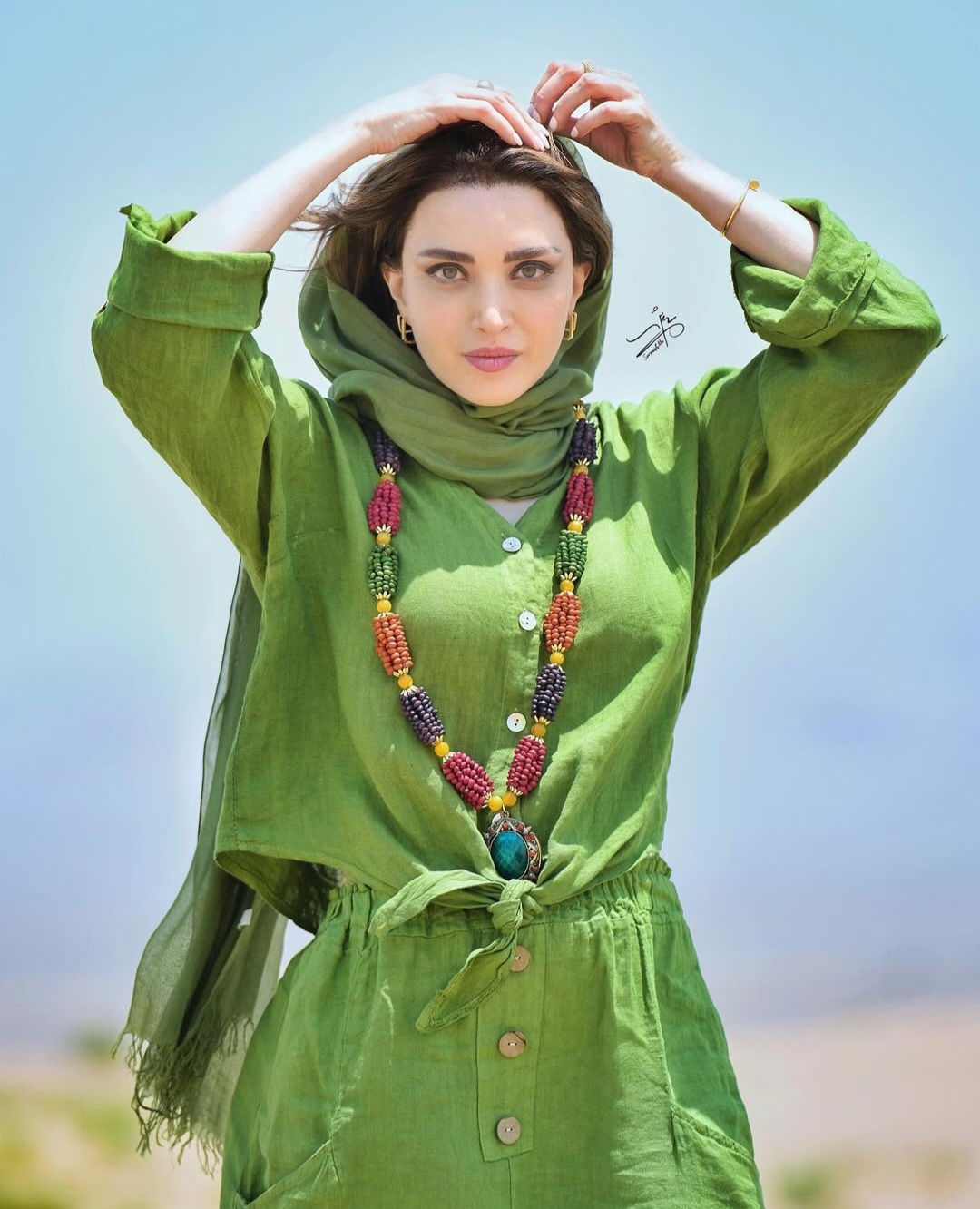 نگاه روز |ژست های هنری بهنوش طباطبایی وایرال شد نگاه روز |ژست های هنری بهنوش طباطبایی وایرال شد