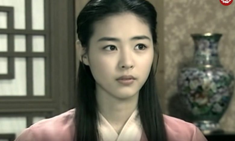 قاب امروز | «بانو جانگهوای جوان» 20 سال بعد از سریال «امپراتور دریا» در 36 سالگی عکسهای تازۀ «بانو جانگهوای جوان» 20 سال بعد از سریال «امپراتور دریا» در 36 سالگی