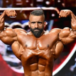 پخش زنده تصاویر |فیگور انفجاری هادی چوپان با بدنی آماده در فینال مسترالمپیا ۲۰۲۴