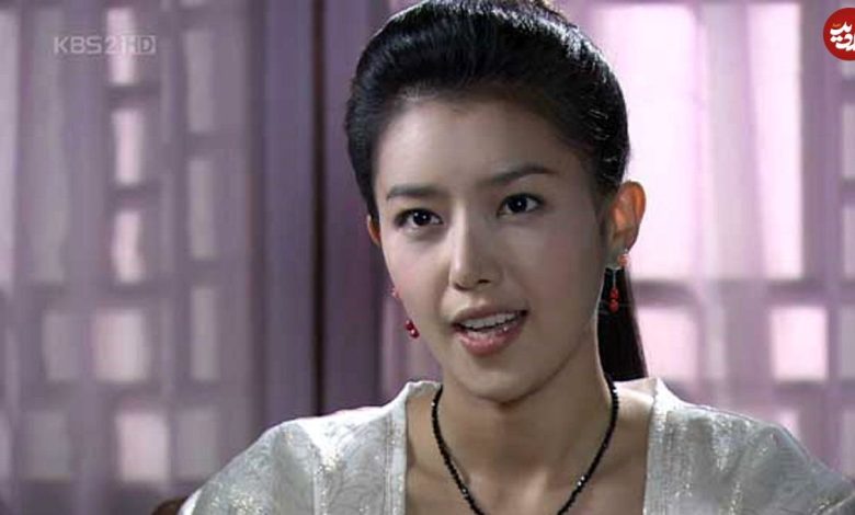 زمان وبگردی ؛ نگاهی به چهره جدید جذاب «چه ریونگ» سریال امپراتور بعد 20 سال در 47 سالگی (عکس) تغییر چهره جذاب «چه ریونگ» سریال امپراتور بعد 20 سال در 47 سالگی