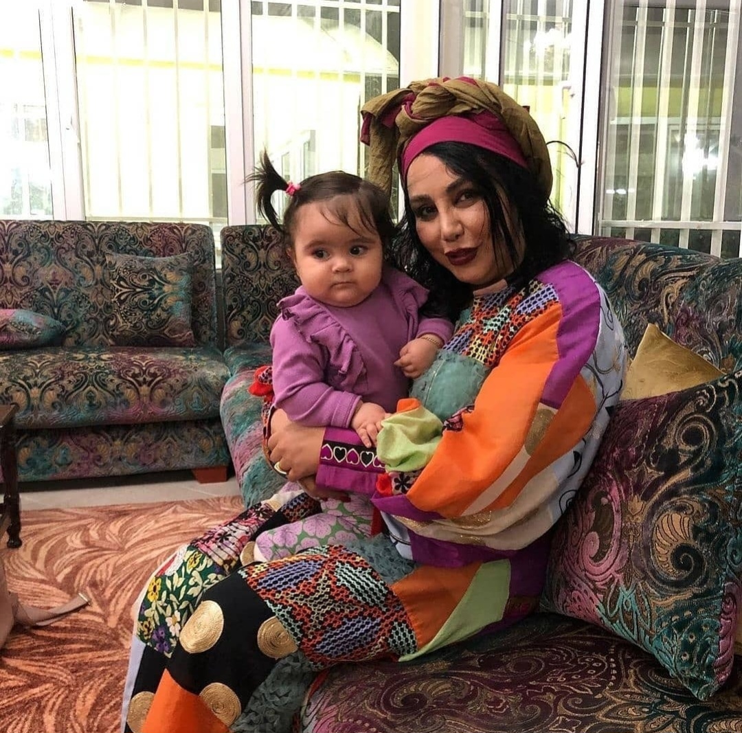 نگاه روز | خوشگذرانی بهنوش بختیاری با یک دختر شیرین خوشگل / چهره جذاب دختر اصلان بعد از 20 سال ذاتا زیباست نگاه روز | خوشگذرانی بهنوش بختیاری با یک دختر شیرین خوشگل / چهره جذاب دختر اصلان بعد از 20 سال ذاتا زیباست