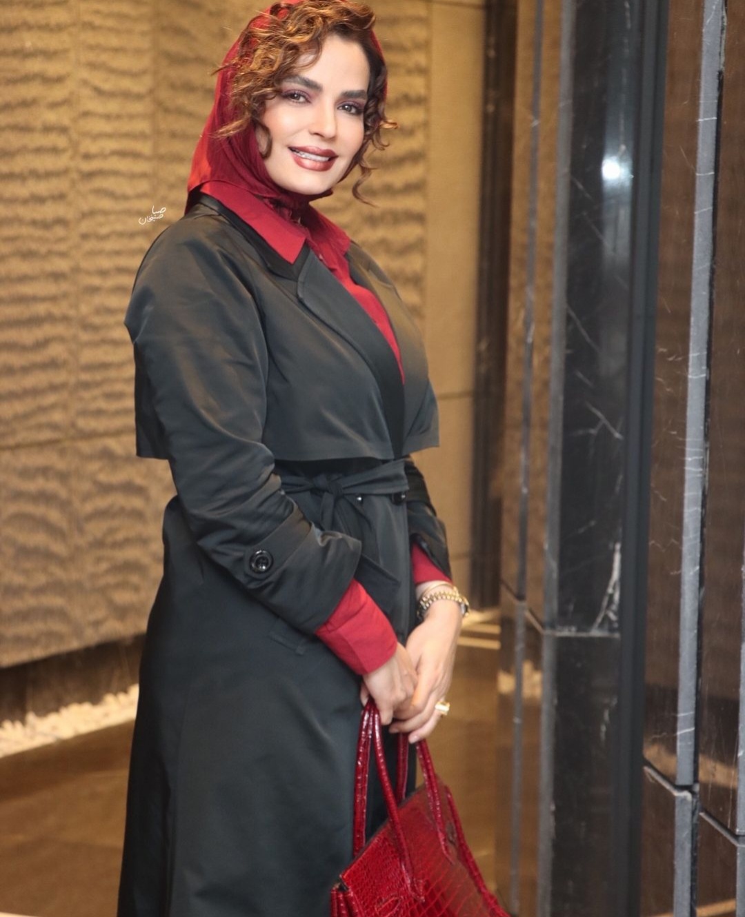 نگاه روز | جلوه گری خاص "سپیده خداوردی" با پالتو خیلی گرونش