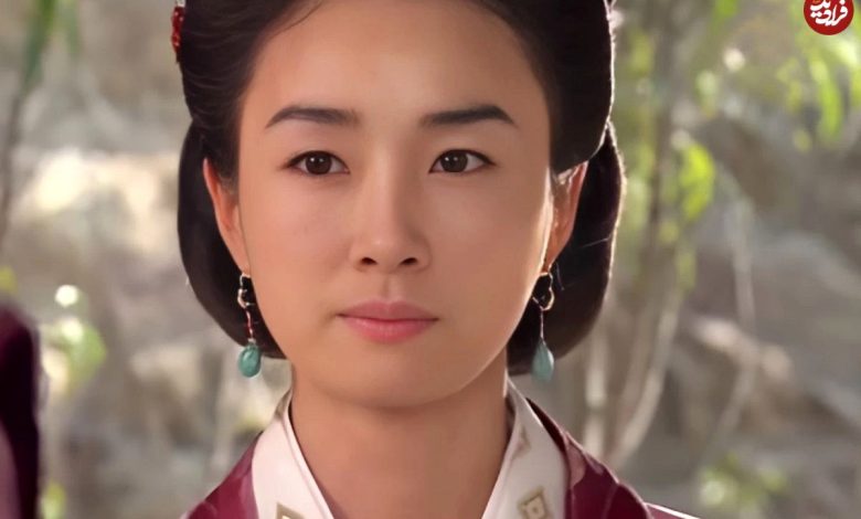 تاریخ وبگردی |«بانو یوها، مادر جومونگ» در جشن تولد 53 سالگی اش (عکس) «بانو یوها، مادر جومونگ» در جشن تولد 53 سالگی اش