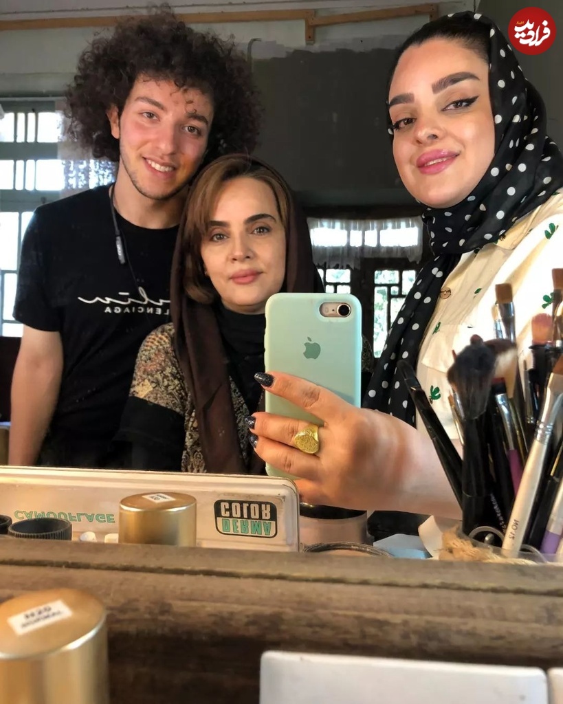 elisiera__1695291984_3196663317417805421_3959269781_11zon elisiera__1695291984_3196663317417805421_3959269781_11zon