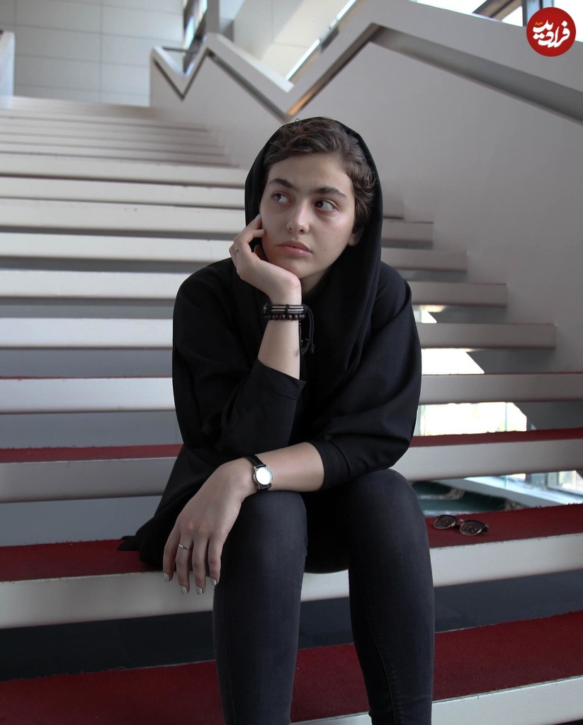 reyhaneparsaj_1684822841_3108841774428444071_28705207213 reyhaneparsaj_1684822841_3108841774428444071_28705207213