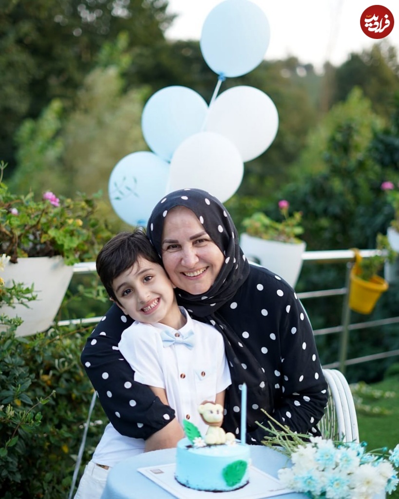 soniapouryaminn_1727850347_3469782663541530829_3997544140 soniapouryaminn_1727850347_3469782663541530829_3997544140