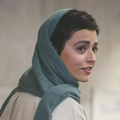 تاریخ امروز چهره‌ها |تصاویری جالب و دیدنی از سوگل خلیق؛ بازیگر جوان دفتر یادداشت همرا برادر خوش تیپش