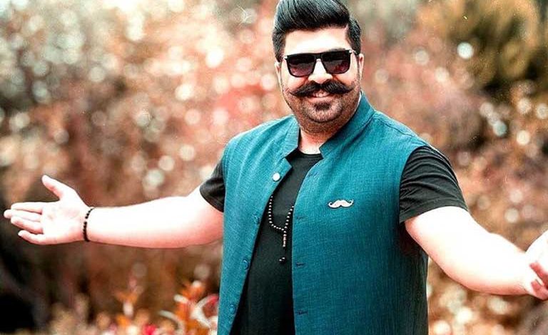 عکس امروز | بهنام بانی و مادرش در پشت صحنه کنسرت عکس امروز | بهنام بانی و مادرش در پشت صحنه کنسرت