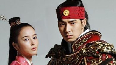 عکس داغ امروز | بازیگران نقش اول سریال جومونگ کنار همسران شان بیرون سریال