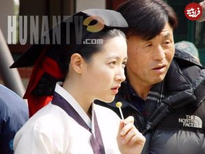 نگاه روز | تصاویری از پشت‌صحنۀ سریال جذاب «جواهری در قصر»؛ از آرایش یانگوم تا آبنبات‌خوری عوامل