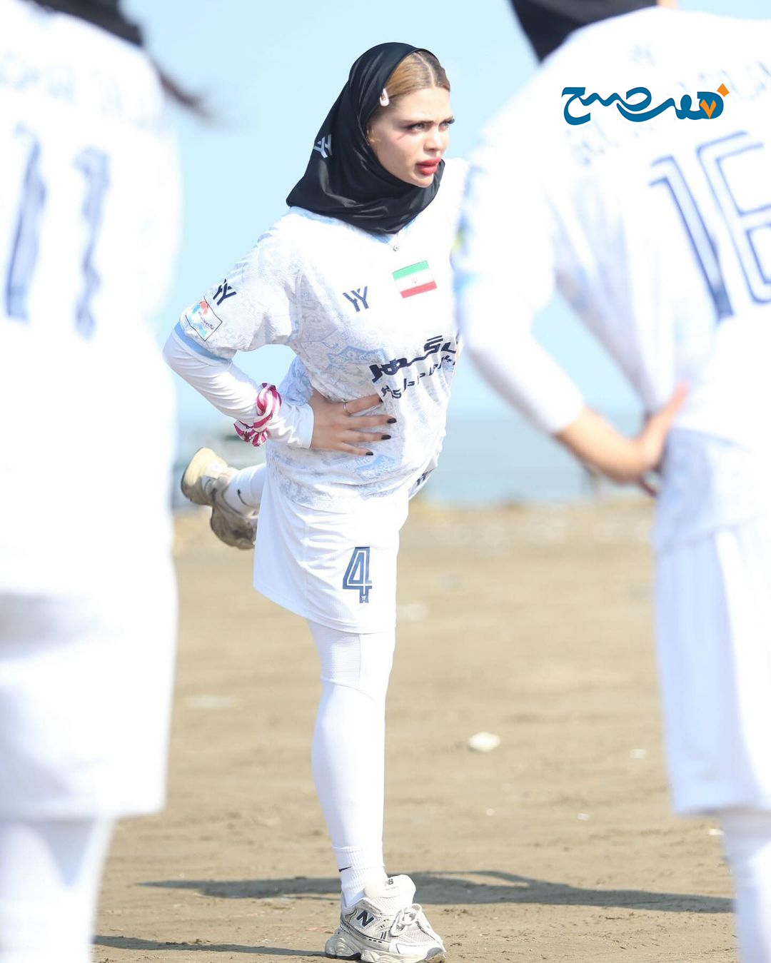 نگاه روز | چهرهٔ خاص از مونا ثریابین، خانم فوتبالیست که مورد توجه قرار گرفت