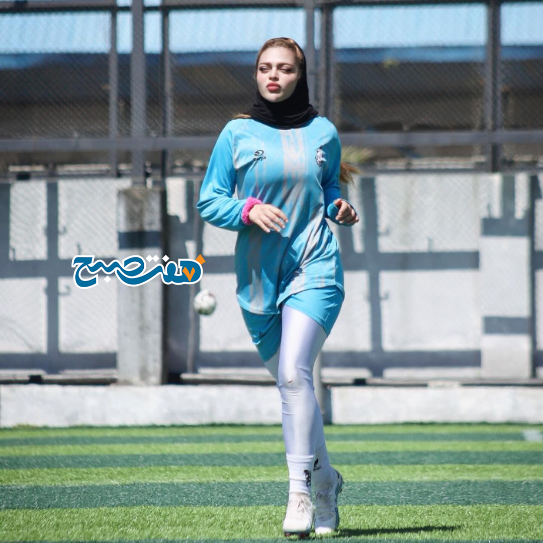 نگاه روز | چهرهٔ خاص از مونا ثریابین، خانم فوتبالیست که مورد توجه قرار گرفت