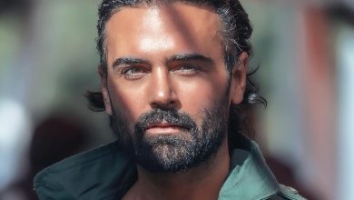 تاریخ وبگردی | سلفی جدید سهراب پاکزاد خواننده معروف اینبار با مادر خودش