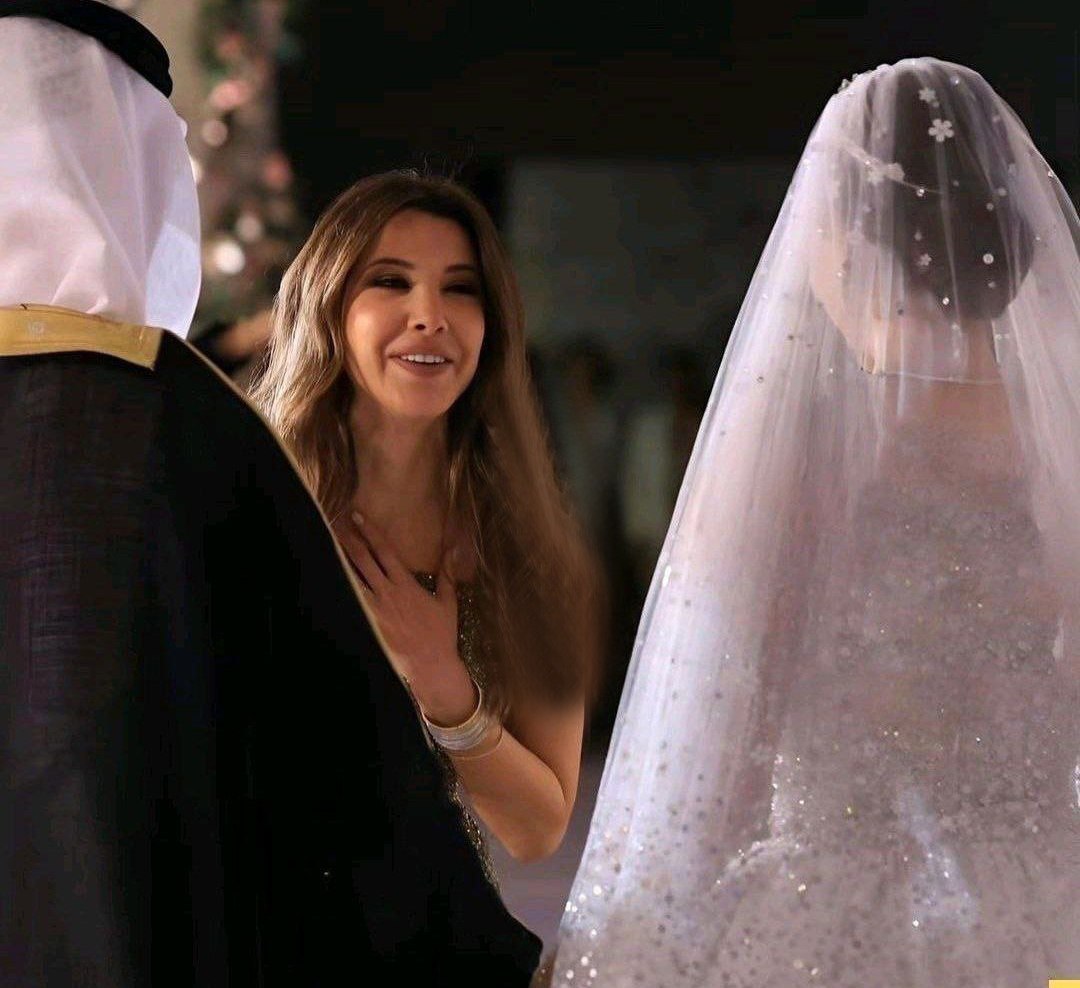 تاریخ وبگردی | نانسی عجرم خواننده مشهور در عروسی مجلل زوج قطری
