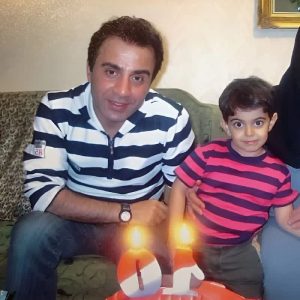 نگاه روز |تصویری قدیمی از امیر محمد و عمو پورنگ /عمو پورنگ اونموقع پیرتر از الان بود!! نگاه روز |تصویری قدیمی از امیر محمد و عمو پورنگ /عمو پورنگ اونموقع پیرتر از الان بود!!