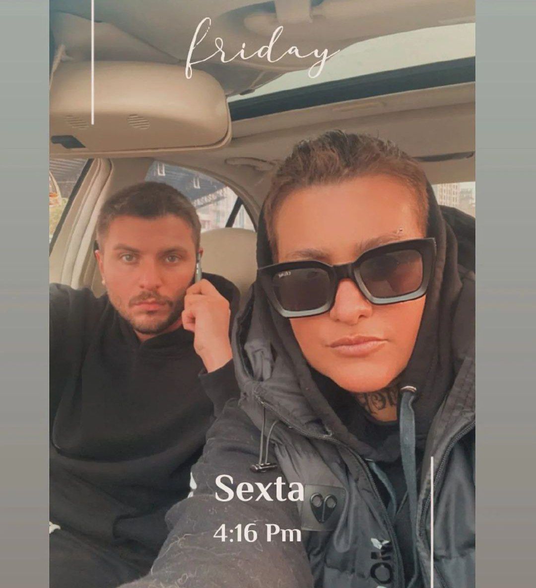 نگاه روز | تصویری سلفی در ماشین از دارا حیایی در کنار مادرش که وایرال شده نگاه روز | تصویری سلفی در ماشین از دارا حیایی در کنار مادرش که وایرال شده