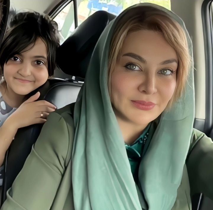 نگاه روز |سلفی جذاب ماشینی از فقیه سلطانی و دخترش