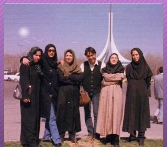 نگاه روز |تیپ دهه هفتادی «هانیه توسلی» تصویری قديمي و ديده نشده از پشت صحنه سريال غريبه در مشهد