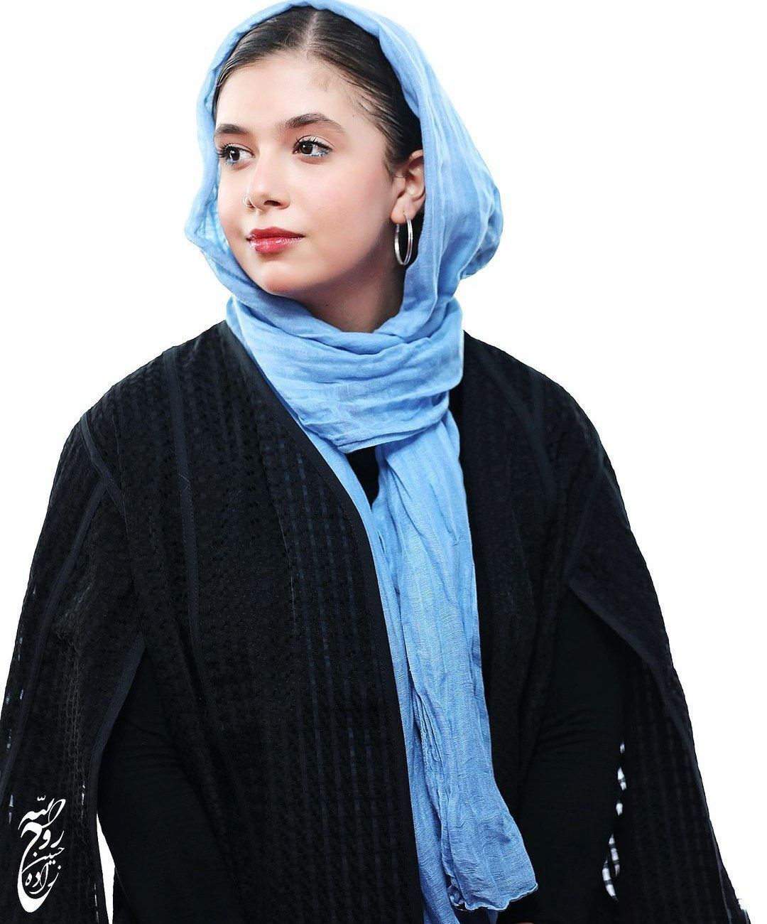 تصویر روز | عکس تماشایی و جذاب دختر پژمان بازغی با استایل خاصش 2 IMG 20241125 120744 196