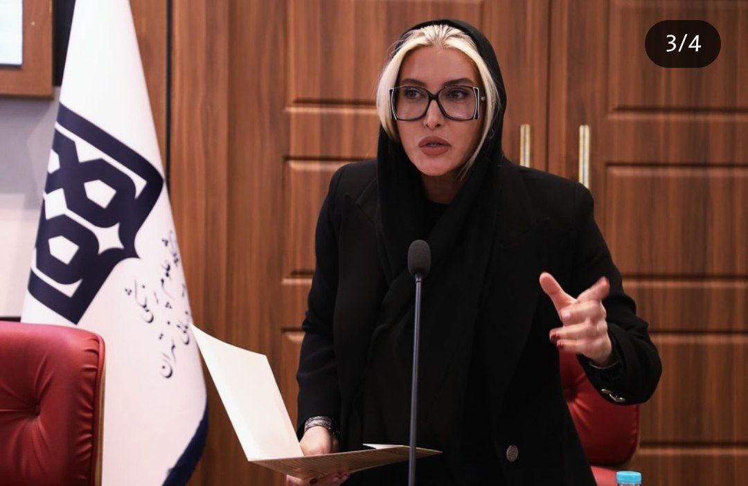 نگاه روز | تصاویری از حضور فریبا نادری در جمع اساتید دانشگاه علوم