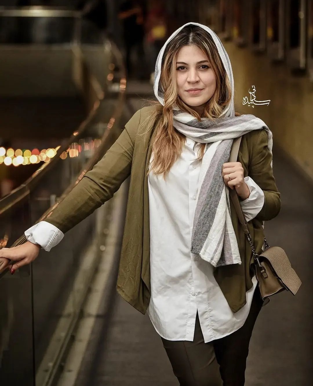 زیبایی بی حد شیدا خلیق بعد از به خانه بخت رفتن!/ استایل و امضای شخصی که خانم بازیگر در آیتمای تیپش داره! زیبایی بی حد شیدا خلیق بعد از به خانه بخت رفتن!/ استایل و امضای شخصی که خانم بازیگر در آیتمای تیپش داره!