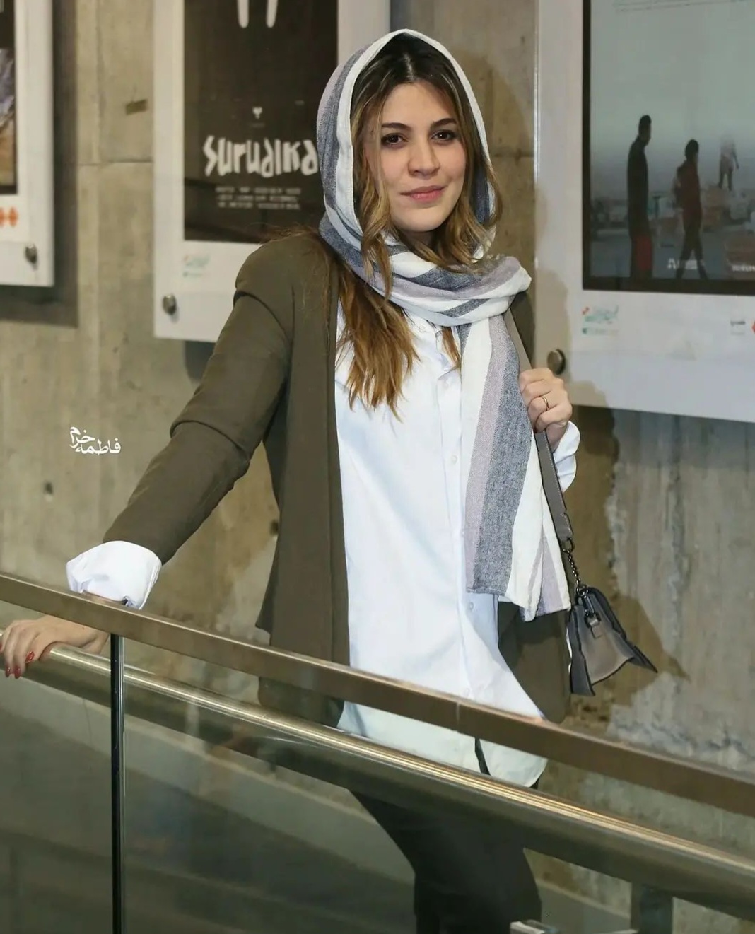 زیبایی بی حد شیدا خلیق بعد از به خانه بخت رفتن!/ استایل و امضای شخصی که خانم بازیگر در آیتمای تیپش داره! زیبایی بی حد شیدا خلیق بعد از به خانه بخت رفتن!/ استایل و امضای شخصی که خانم بازیگر در آیتمای تیپش داره!