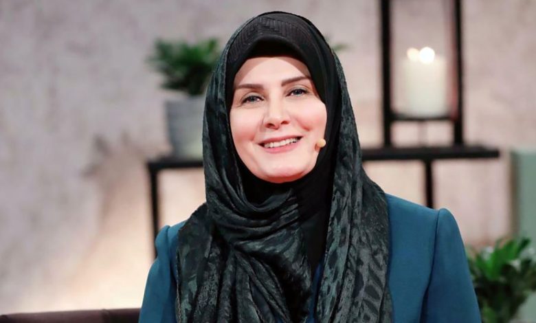 عکسی از گیتی خامنه در اکران خصوصی فیلم باغ کیانوش عکسی از گیتی خامنه در اکران خصوصی فیلم باغ کیانوش