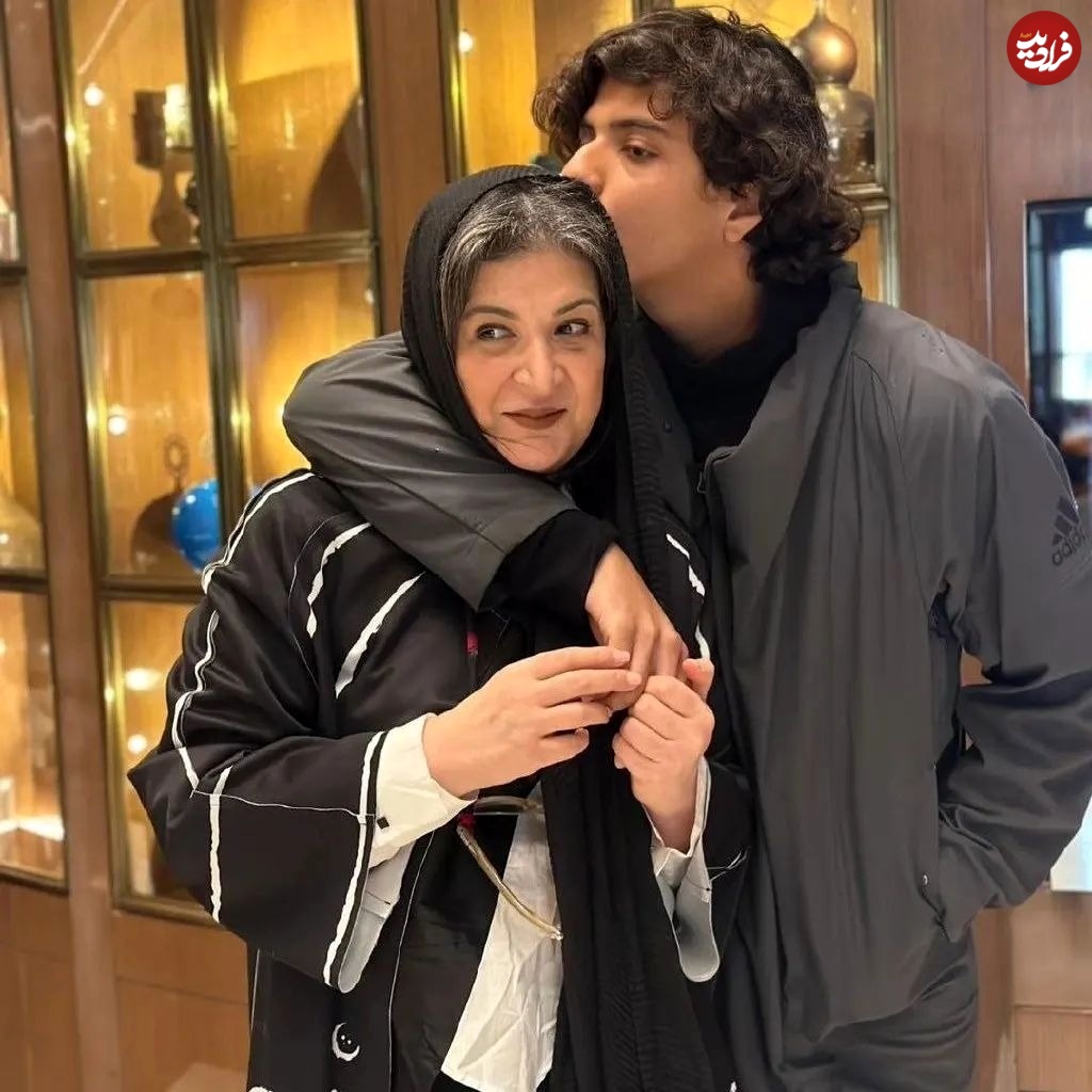 cinema-_-pic_1711219490_3330272915225834030_8500025413_11zon cinema._.pic_1711219490_3330272915225834030_8500025413_11zon