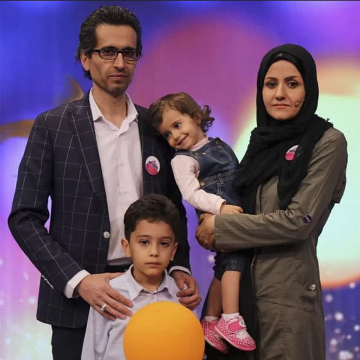 d985d987d8afdb8c-d8a8d8a7d982d8b1d8a8db8cdaafdb8c-d988-d8aed8a7d986d988d8a7d8afd987-d8a7d8b4 مهدی-باقربیگی-و-خانواده-اش