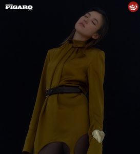 تاریخ وبگردی | چهره «دونگ یی» بعد 14 سال؛ هان هیو جو در ژست یک مدل جذاب