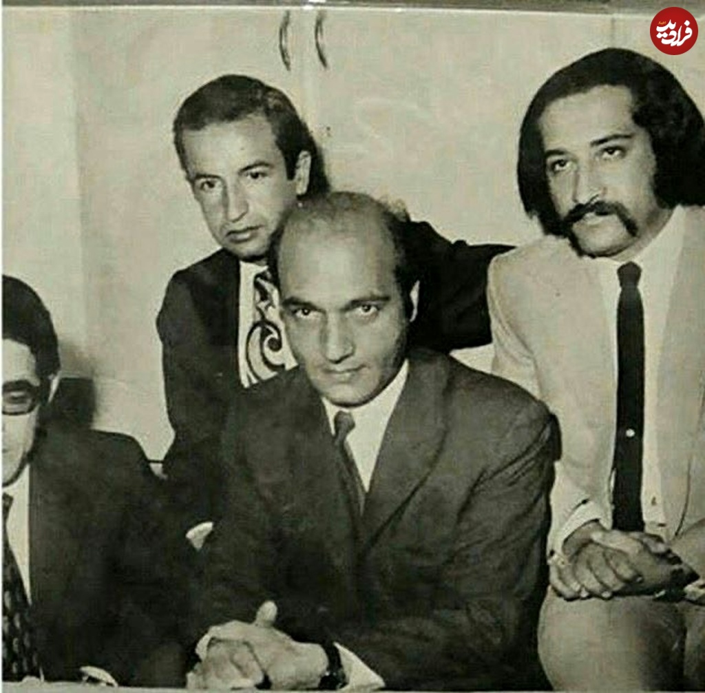 تاریخ وبگردی | تیپ و چهره متفاوت «داریوش ارجمند» در کنار دکتر شریعتی؛ سال 1350 تاریخ وبگردی | تیپ و چهره متفاوت «داریوش ارجمند» در کنار دکتر شریعتی؛ سال 1350