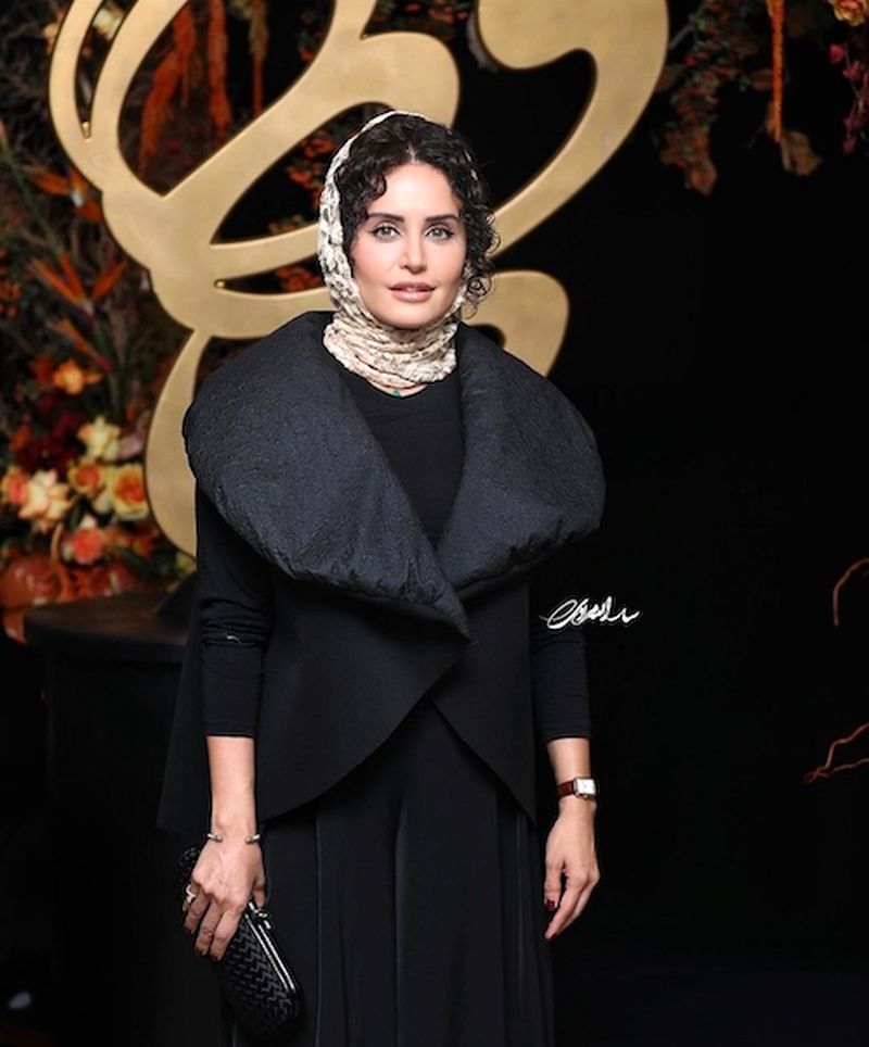عکس امروز | همه استایل های الناز شاکردوست در جشن حافظ / خانم بازیگر ملکه خاص پوشی ایران شد! عکس امروز | همه استایل های الناز شاکردوست در جشن حافظ / خانم بازیگر ملکه خاص پوشی ایران شد!