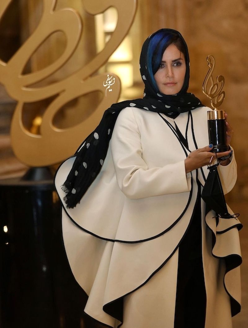 عکس امروز | همه استایل های الناز شاکردوست در جشن حافظ / خانم بازیگر ملکه خاص پوشی ایران شد! عکس امروز | همه استایل های الناز شاکردوست در جشن حافظ / خانم بازیگر ملکه خاص پوشی ایران شد!