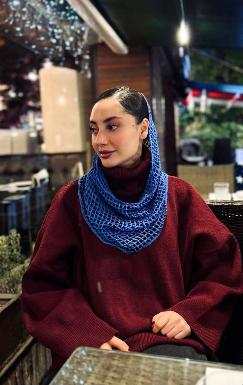 نگاه روز | استایل جدید زمستانی ترلان پروانه در کافه نگاه روز | استایل جدید زمستانی ترلان پروانه در کافه