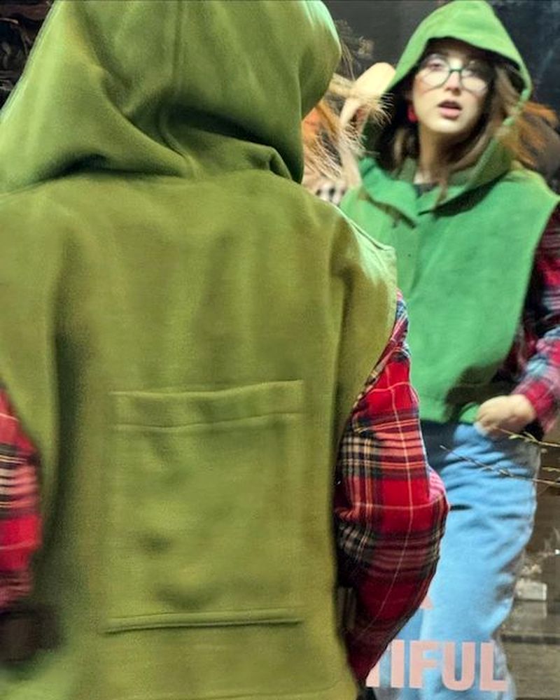 نگاه روز |تصویری از روشنک گرامی با پوشش و استایل حاشیه بر انگیز در اوج زیبایی نگاه روز |تصویری از روشنک گرامی با پوشش و استایل حاشیه بر انگیز در اوج زیبایی