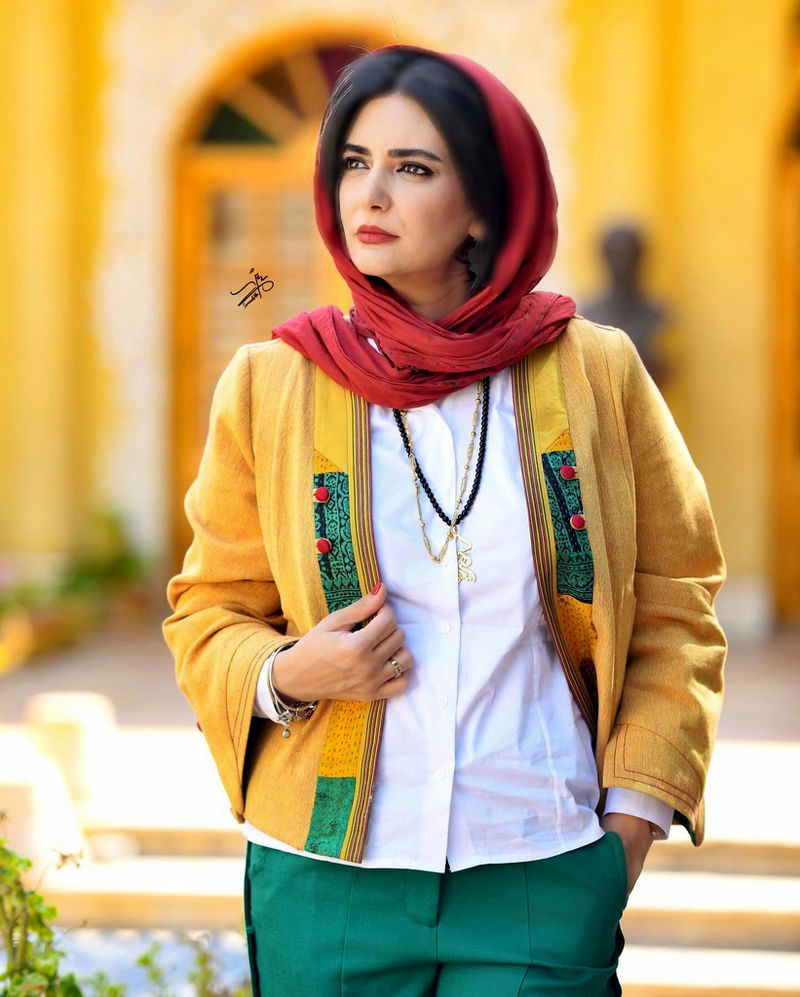 تغییر چهره جذاب لیندا کیانی در روز تولدش ! + فیلم جشن تولد دونفره وسط پارک ! تغییر چهره جذاب لیندا کیانی در روز تولدش ! + فیلم جشن تولد دونفره وسط پارک !