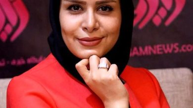 نگاه روز |رخ جذاب و خیره کننده خانم مجری سابق تلویزیون در یک رستوران