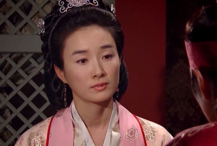 نگاه روز | تغییر چهره باورنکردنی مادر جومونگ بعد از 18 سال