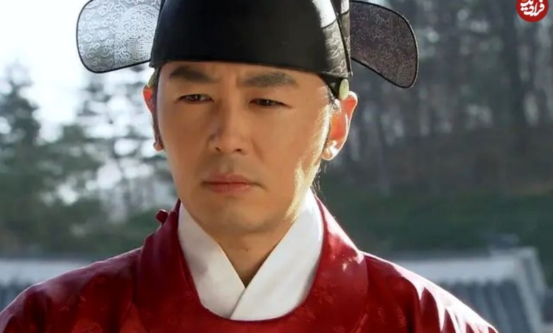 زمان وبگردی ؛ تغییر چهرۀ «جونگ هو گیوم، منشی سلطنتی» 17 سال بعد از سریال «ایسان» در 55 سالگی (عکس) تغییر چهرۀ «جونگ هو گیوم، منشی سلطنتی» 17 سال بعد از سریال «ایسان» در 55 سالگی