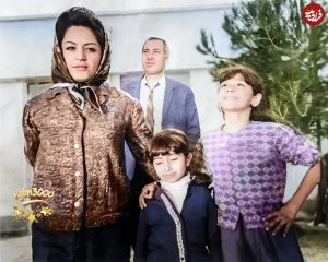 تاریخ وبگردی ؛ شهلا ریاحی و لیلا فروهر در نمایی از فیلم چهار خواهر تاریخ وبگردی ؛ شهلا ریاحی و لیلا فروهر در نمایی از فیلم چهار خواهر