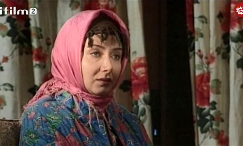 زمان وبگردی ؛ «کتایون ریاحی و اکرم مهدوی» در پشت صحنه سریال پس از باران؛ سال79 (عکس) «کتایون ریاحی و اکرم مهدوی» در پشت صحنه سریال پس از باران؛ سال79