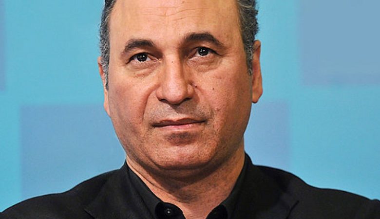 عکس امروز | عکسی دیده نشده از شب یلدایی حمید فرخ نژاد