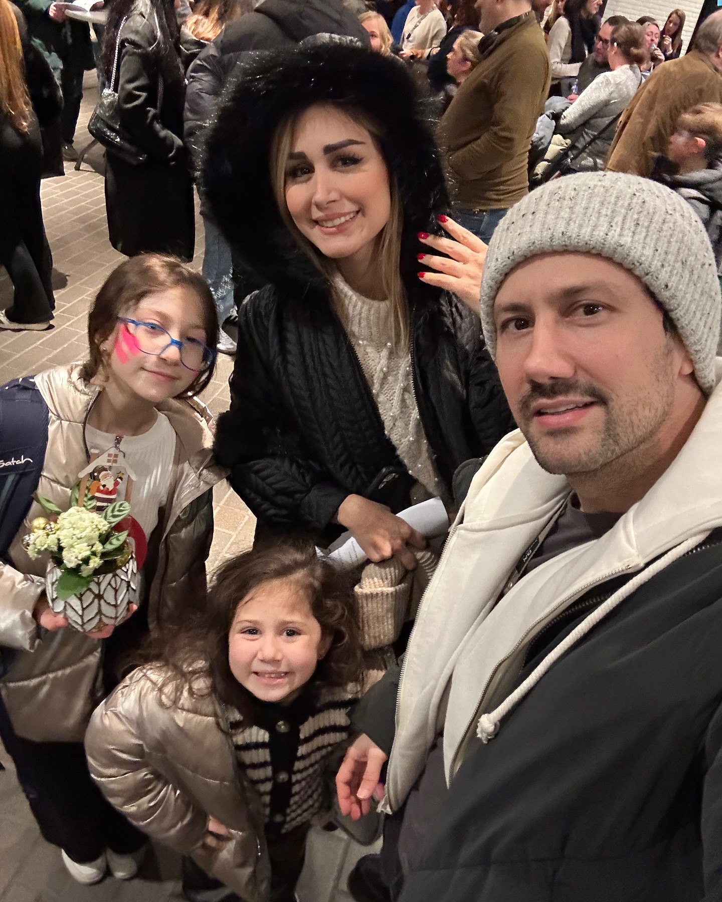 نگاه روز | قاب شاد خانوادگی شاهرخ استخری