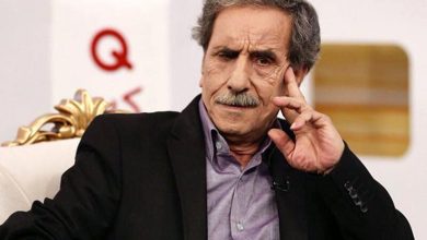 تاریخ وبگردی | تغییر چهره «منوچهر» سریال بدون شرح بعد 22 سال در 77 سالگی