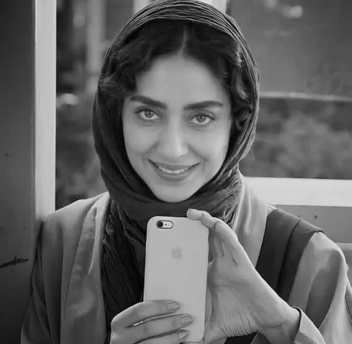 نگاه روز |سلفی دیدنی و زیبا از بهاره کیان افشار