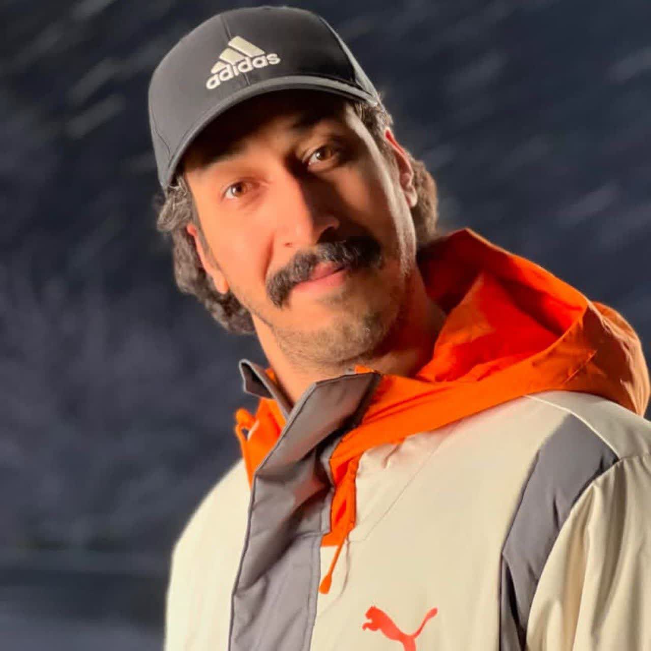 عکس | سفر در زمان ؛چهره جدید بهرام افشاری بازیگر 2 متری سریال پایتخت را ببینید عکس | سفر در زمان ؛چهره جدید بهرام افشاری بازیگر 2 متری سریال پایتخت را ببینید