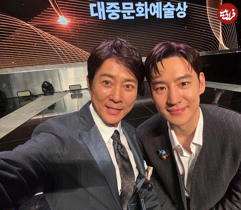 زمان وبگردی ؛ تغییر چهره «جانگ بوگو» سریال امپراتور دریا در 61 سالگی در یک مراسم زمان وبگردی ؛ تغییر چهره «جانگ بوگو» سریال امپراتور دریا در 61 سالگی در یک مراسم