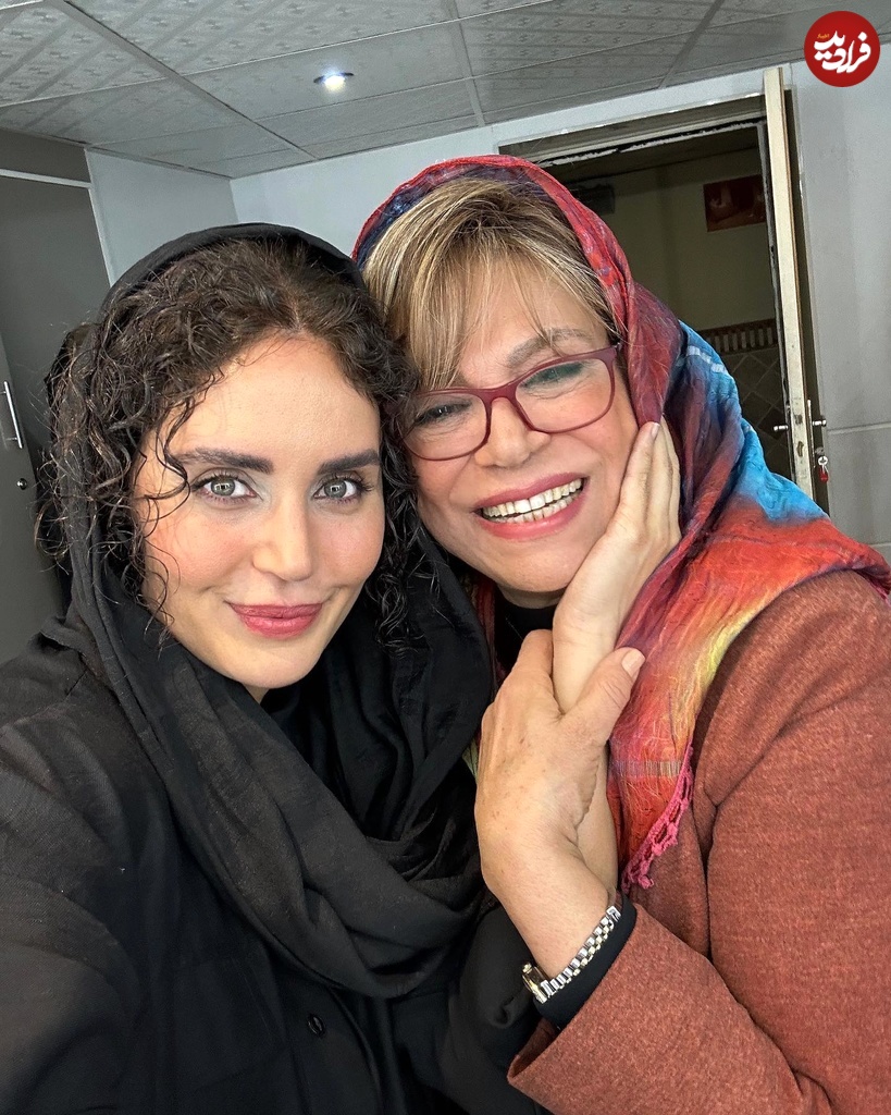 elnazshakerdoost_1700135743_3237295708041440770_279803529 elnazshakerdoost_1700135743_3237295708041440770_279803529