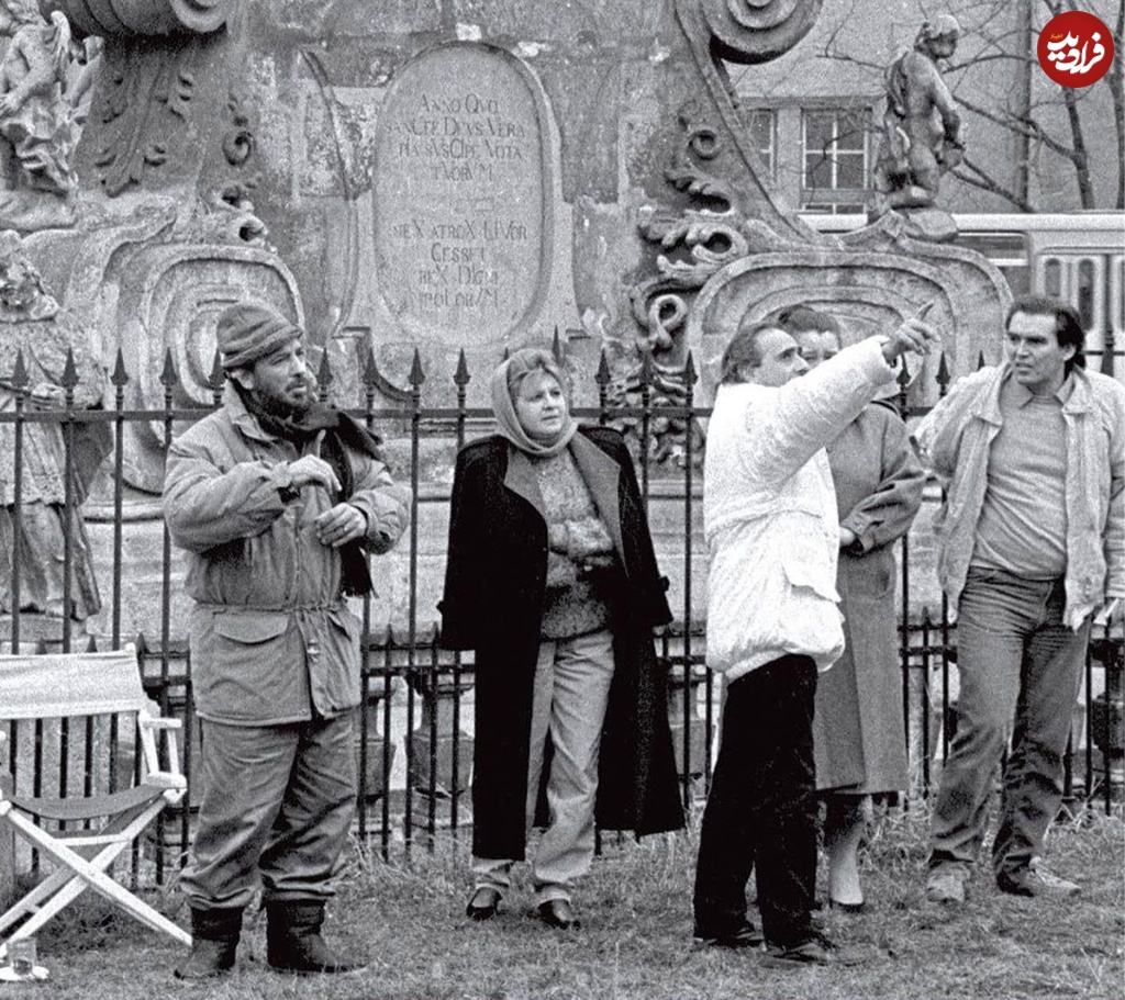 تاریخ وبگردی | «علی حاتمی و زری خوشکام» در پشت صحنه فیلم دلشدگان؛ سال 70 تاریخ وبگردی | «علی حاتمی و زری خوشکام» در پشت صحنه فیلم دلشدگان؛ سال 70