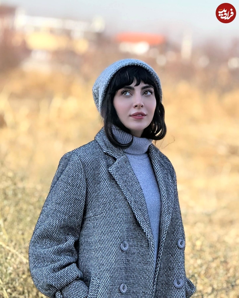 تاریخ وبگردی | تغییر چهره «سینا مهراد و مهشید جوادی» در 33 و 28 سالگی تاریخ وبگردی | تغییر چهره «سینا مهراد و مهشید جوادی» در 33 و 28 سالگی